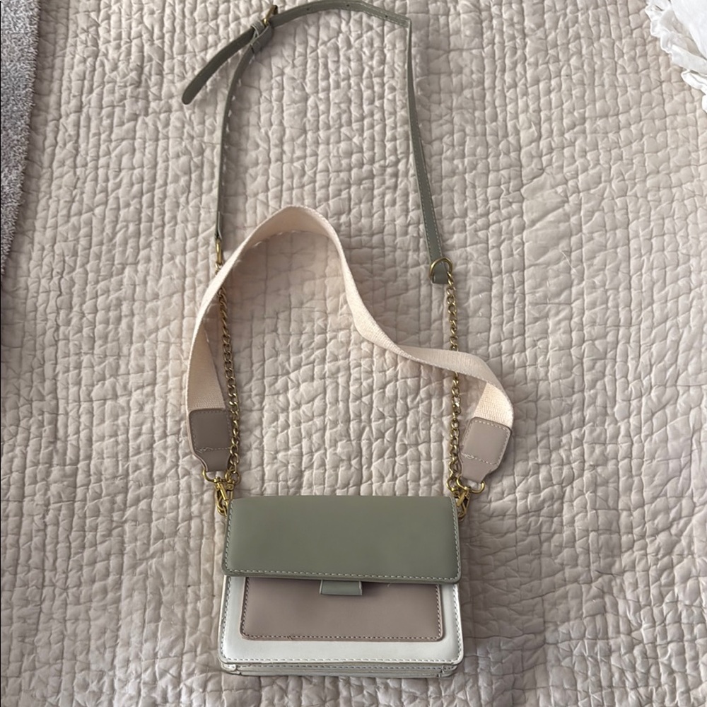 Elegant Multi-Color Crossbody Bag